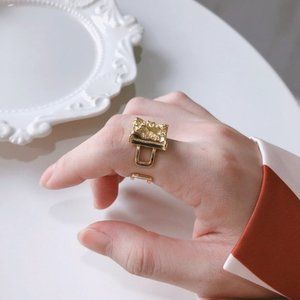 LAST ONE 💖18K Goldplated Square Signet Ring